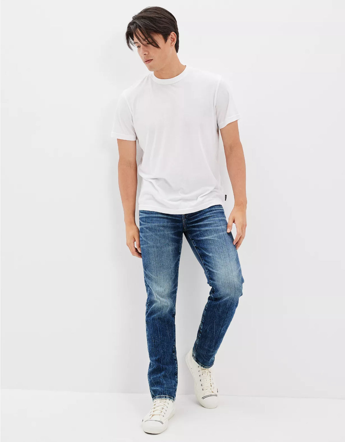 Versatile Flex Denim - Stylish Athletic Jeans for Men