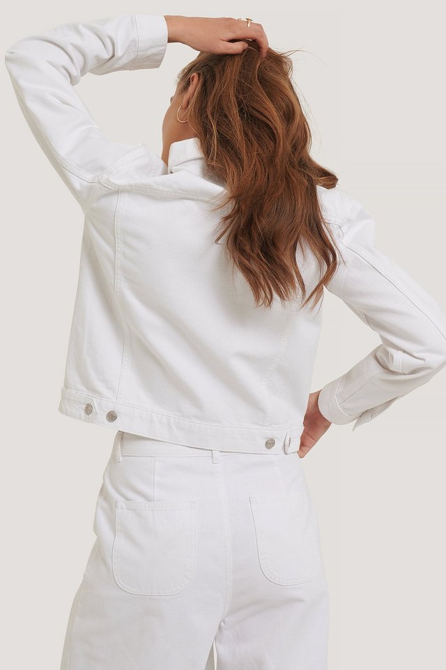 Stylish White Denim Jacket for Women - Fashionable Outerwear with Trendy Design