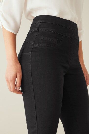 Sleek and stylish black stretch leggings from Ace Cart, featuring a slim fit and comfortable pull-on design for effortless everyday wear.
