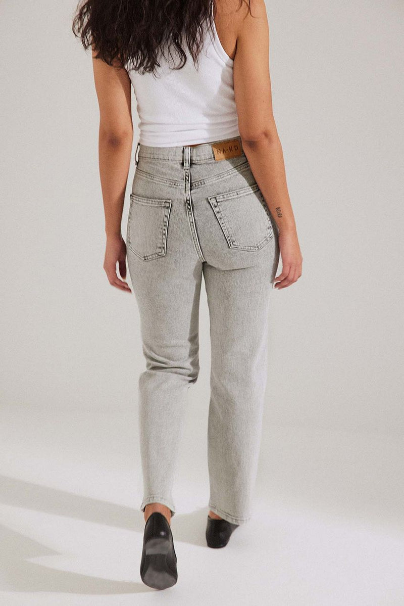 Organic Straight High Waist Jeans - Comfortable, high-waisted denim pants with a classic straight leg silhouette.